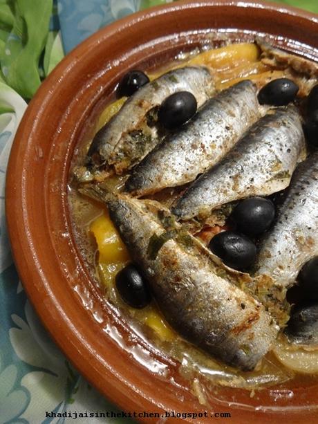 TAGINE DE SARDINES / SARDINE  TAGINE  / TAGINE DE SARDINAS / طاجين السردين