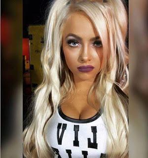 Liv Morgan problemas  con Carmella  en la vida real