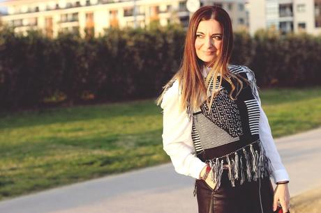 Como combinar una falda mini con cremallera Como combinar una falda mini con cremallera