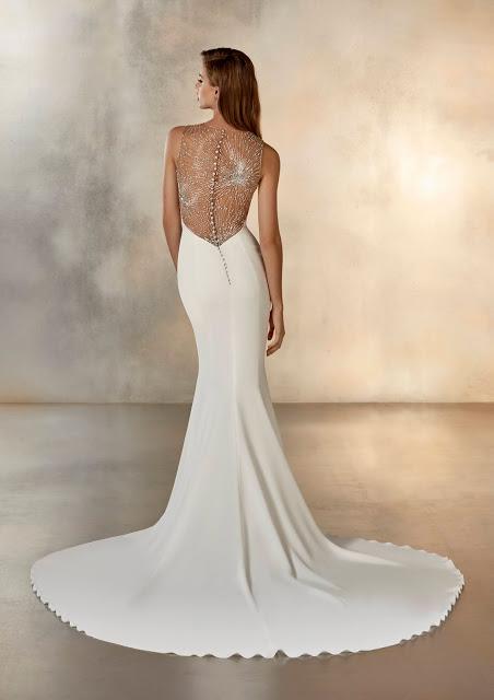 El brillo de la luz de las estrellas inspira la nueva colección de Atelier Pronovias 2020