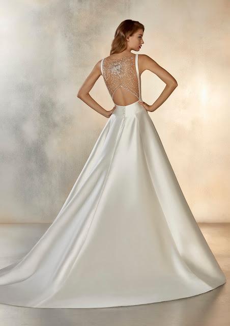 El brillo de la luz de las estrellas inspira la nueva colección de Atelier Pronovias 2020