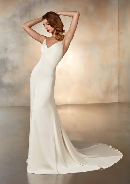 El brillo de la luz de las estrellas inspira la nueva colección de Atelier Pronovias 2020