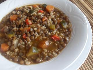 Lentejas con verduras y arroz integral