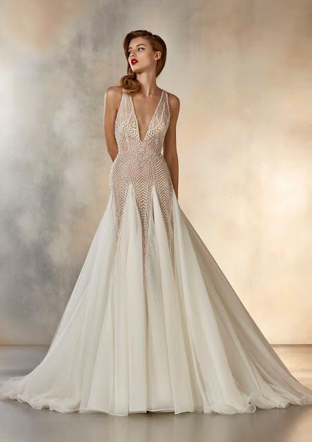 El brillo de la luz de las estrellas inspira la nueva colección de Atelier Pronovias 2020