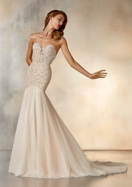 El brillo de la luz de las estrellas inspira la nueva colección de Atelier Pronovias 2020