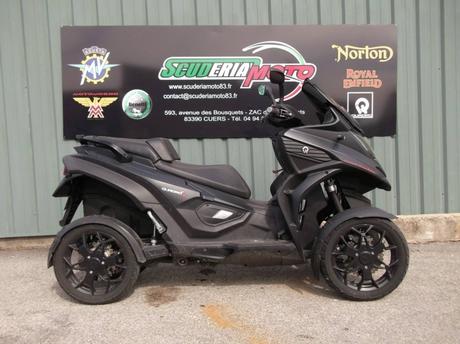 Scooter 4 Roues Portrait Que Vraiment Distingué