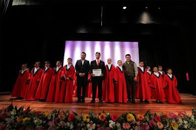 ENTREGA SECRETARÍA DE CULTURA ESTATAL APOYOS AL CORO DE NIÑOS DE LA ESCUELA “SOR JUANA INÉS DE LA CRUZ” ENTREGA SECRETARÍA DE CULTURA ESTATAL APOYOS AL CORO DE NIÑOS DE LA ESCUELA “SOR JUANA INÉS DE LA CRUZ”