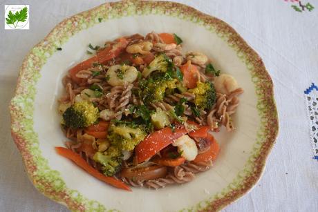 Pasta con Brócoli y Gambas