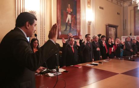 Resultado de imagen para JuramentaciÃƒÂ³n Maduro nuevos ministros