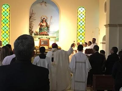 CONSAGRACIÓN Y BENDICIÓN DEL ORATORIO DE LA DIVINA PASTORA DE CANTILLANA EN BUCARAMANGA (COLOMBIA)