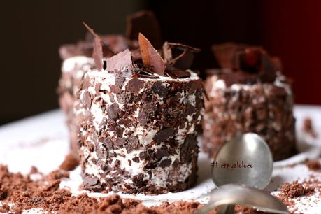 Pastelitos selva negra