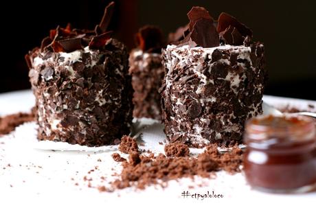 Pastelitos selva negra