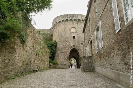 Dinan Puerta Jerzual viaje Bretaña francesa 17 dias