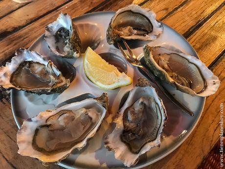 Cenar en Dinan Gastronomía Bretaña Francia ostras