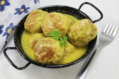 Albóndigas en salsa de piñones Thermomix Albóndigas en salsa de piñones Thermomix