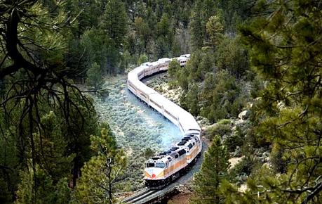 grand-canyon-railway ▷ Comente los mejores consejos para planear un viaje al Gran Cañón con niños haciendo rafting en el río Colorado en el Gran Cañón con Hatch River Expeditions