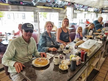 Lincoln-Diner-GEttysburg ▷ Comente sobre 10 cosas que hacer en Gettysburg, PA para inspirar y educar a través de 10 Encantadoras vacaciones de Disney de las que casi no se oye nada (¡pero debería hacerlo!)