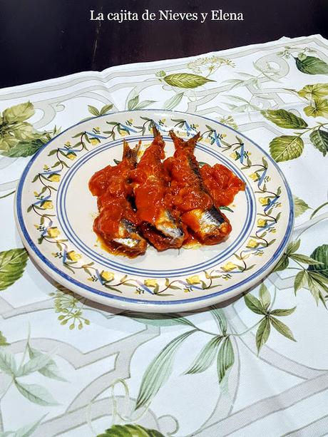 Sardinas con tomate