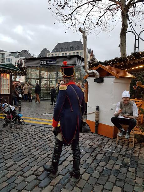 Mercadillos navideños,Colonia