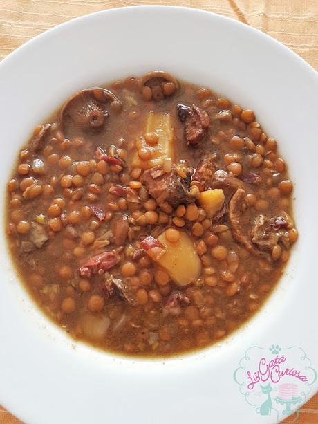 LENTEJAS CON PLUMA IBERICA Y BOLETUS