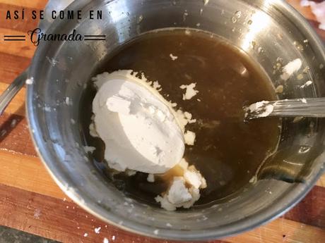 Pechuga con cebollitas y pasas Pechuga con cebollitas y pasas