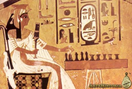 Nefertiti jugando al ajedrez. Fuente-imagen: Artehistoria El arte adivinatorio del ajedrez