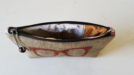 Fundas para gafas en tela.