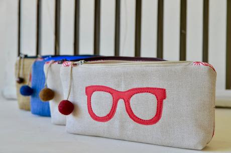 Fundas para gafas en tela.