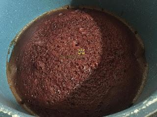 TARTA RED VELVET CON CREMA DE FRESA Y CHOCOLATE