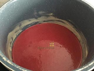 TARTA RED VELVET CON CREMA DE FRESA Y CHOCOLATE