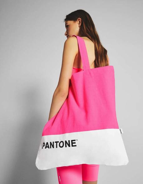 Bershka se une a Pantone para lanzar una colección ropa llena de color