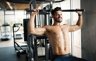 MUNDO GAY Y CULTO AL CUERPO