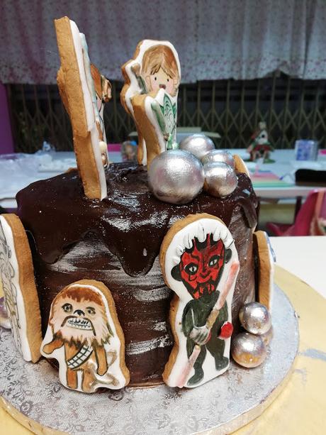 TARTA STAR WARS CON GALLETAS TARTA STAR WARS CON GALLETAS