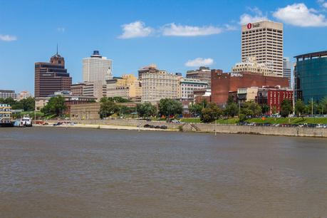 Mississippi-river-memphis-1 ▷ Comente sobre los 4 mejores lugares para visitar en Tennessee (y un itinerario para cada lugar) por Cómo Tennessee puede ser el mejor destino para unas vacaciones | Guía local de los Estados Unidos