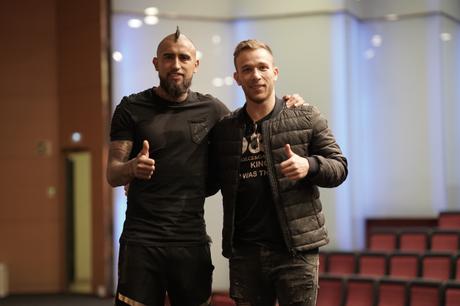 Arturo Vidal llega a la TV: Tendrá su propio show en Directv Sports