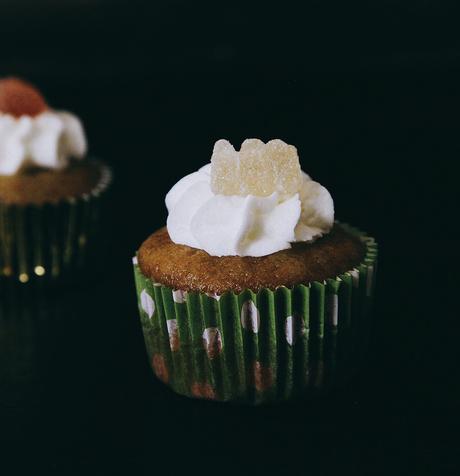CUPCAKES DE MANZANA CON  LEMON CURD