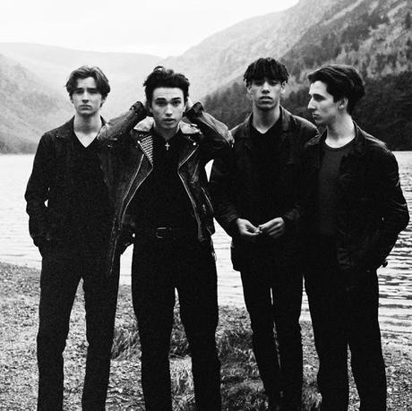 Inhaler: En el nombre del padre Inhaler: En el nombre del padre