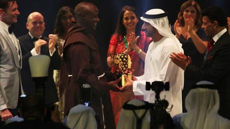 El premio Nobel de educación es para PETER TABICHI