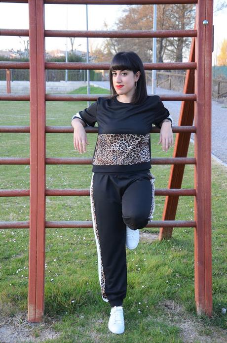 Chándal estampado de leopardo