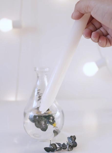 DIY: 2 en uno cómo hacerte un jarrón portavelas de eucalipto