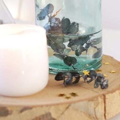 DIY: 2 en uno cómo hacerte un jarrón portavelas de eucalipto DIY: 2 en uno cómo hacerte un jarrón portavelas de eucalipto