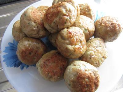 Albóndigas en salsa de piñones olla GM