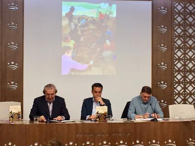 TRAS LAS HUELLAS DE LA MEMORIA HISTÓRICA EN EXTREMADURA (...