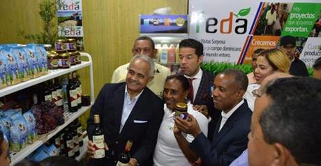 FEDA expone productos de visitas sorpresa en Feria Agropecuaria.