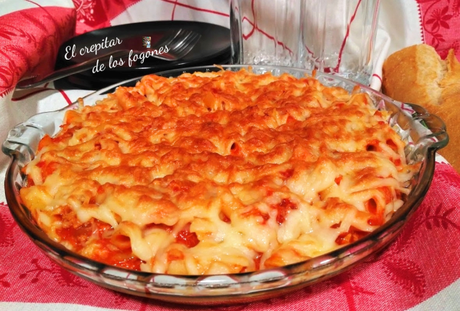 GRATÉN DE PASTA CON BONITO Y TOMATE