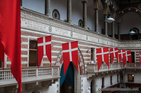 que-ver-en-copenhague-interior-del-radhuspladsen Que ver en Copenhague (ranking 2019 de sitios más molones)