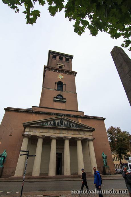 que-visitar-en-copenhague-catedral-de-nuestra-senora Que ver en Copenhague (ranking 2019 de sitios más molones)