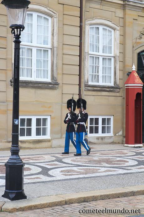 que-ver-en-copenhague-cambio-de-guardia Que ver en Copenhague (ranking 2019 de sitios más molones)
