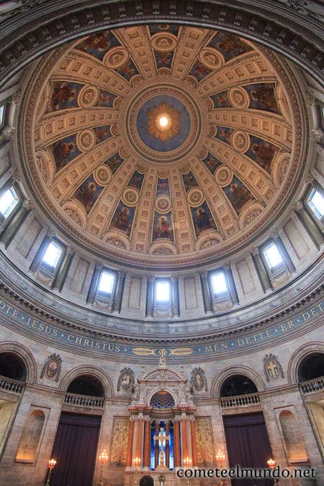 que-visitar-en-copenhague-interior-marmorkirken Que ver en Copenhague (ranking 2019 de sitios más molones)