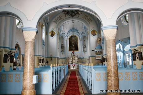 interior-iglesia-azul-bratislava Que ver en Bratislava en un día: los sitios más increibles (2019)